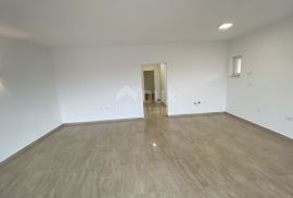 VIŠKOVO - 2S+DB s bazenom i pogledom na more!, Viškovo, Appartement