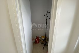 VIŠKOVO - 2S+DB s bazenom i pogledom na more!, Viškovo, Flat