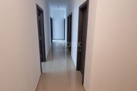 ISTRA, PULA Luksuzan penthouse u centru grada!, Pula, Flat