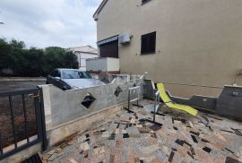 OTOK KRK, KORNIĆ - 3S+DB sa dvije terase, Krk, Appartment