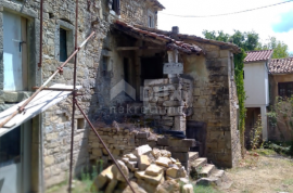 ISTRA, BUZET - Kamena kuća za adaptaciju na mirnoj lokaciji, Buzet, House