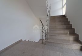 NOVI VINODOLSKI, SMOKVICA - Apartman pored mora, Novi Vinodolski, Appartement