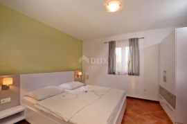 ISTRA, MEDULIN - Stan s vrtom, 140 m od mora, Medulin, Apartamento