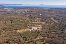 ISTRA, MARČANA, RAKALJ - Građevinsko zemljište 2837 m2, 2 km do mora s pogledom, Marčana, Terra