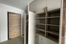 ISTRA, MEDULIN- Luksuzan stan sa nesmetanim pogledom na more! Novogradnja!, Medulin, Appartment