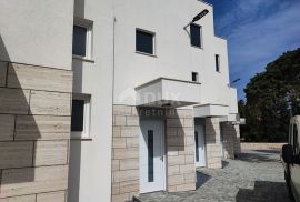 OTOK PAG, NOVALJA - luksuzni apartman u kućicama u nizu NOVOGRADNJA, Novalja, Flat