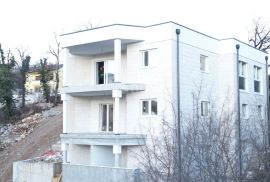 SRDOČI- 1.kat stan 59,5m2 DB+2S s terasom, Rijeka, Apartamento