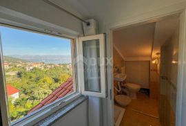 OPATIJA, IKA - dvoetažni stan s panoramskim pogledom na more na mirnoj lokaciji, Opatija - Okolica, Διαμέρισμα
