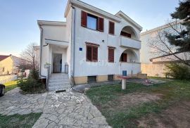 ZADAR, SV. PETAR - Apartmanska kuća s pogledom na more, Sveti Filip I Jakov, بيت