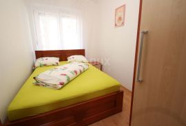 ISTRA, POREČ - Apartmanska kuća nedaleko od centra i predivnih plaža, Poreč, House