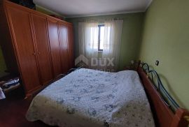 ISTRA, UMAG - Apartmanska kuća i poslovni objekt sa stanom, Umag, بيت