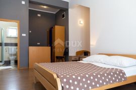 ISTRA, UMAG - Apartmanska kuća 3 km od mora, Umag, Maison