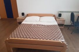 ISTRA, UMAG - Apartmanska kuća 3 km od mora, Umag, Kuća