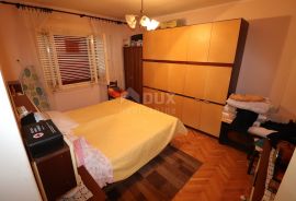 RIJEKA, TRSAT - Dvojna kuća, 3 stambene jedinice, panoramski pogled!, Rijeka, House