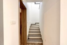 CRIKVENICA - Dvoetažni apartman, 101 m2, pogled na more!, Crikvenica, Appartamento