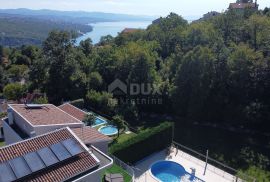 OPATIJA, POBRI - dvojna vila s bazenom i teniskim terenom, Opatija - Okolica, Casa