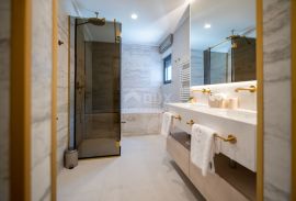 DUBROVNIK- penthouse s pogledom na more i stari grad, Dubrovnik, Kвартира