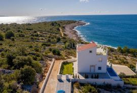 ŠIBENIK, RAŽANJ - Luksuzna vila s grijanim bazenom pokraj mora, Rogoznica, Haus