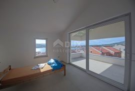 OTOK CRES - Penthouse i jednosobni apartman s dnevnim boravkom i panoramskim pogledom na more, Cres, Appartement