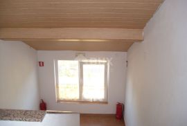 OTOK KRK, MALINSKA (okolica) - Dva odvojena apartmana, Malinska-Dubašnica, Wohnung