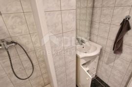 ISTRA, ROVINJ - Apartmanska kuća u rezidencijalnom dijelu grada, Rovinj, House