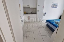 ISTRA, ROVINJ - Apartmanska kuća u rezidencijalnom dijelu grada, Rovinj, Σπίτι