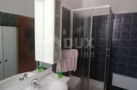 ISTRA, PULA - Renovirani stan u centru 100m2, Pula, Flat