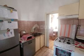 ISTRA, PULA - Renovirani stan u centru 100m2, Pula, Apartamento