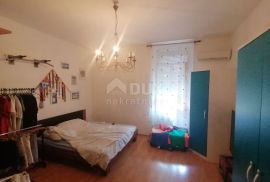 ISTRA, PULA - Renovirani stan u centru 100m2, Pula, Apartamento