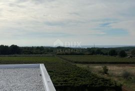 ISTRA, POREČ - Luksuzna vila u mirnom mjestu s pogledom na more, Poreč, House