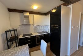 OPATIJA, LOVRAN - dva apartmana 41+21 m2 drugi red do mora, adaptirano, Lovran, Kвартира