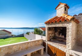 ZADAR, NOVIGRAD - Prekrasna vila s bazenom u blizini mora, Novigrad, House