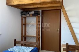 ISTRA, MEDULIN - Apartmanska kuća 500 m od mora!, Medulin, Haus