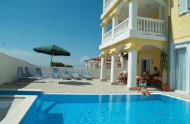 ISTRA, PEROJ - Hotel 700 m od mora sa predivnim pogledima, Vodnjan, Commercial property