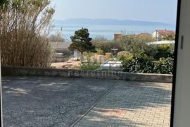 KOSTRENA, GLAVANI - Dva apartmana s velikom terasom i parkirnim mjestima, Kostrena, Διαμέρισμα