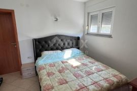 KOSTRENA, GLAVANI - Dva apartmana s velikom terasom i parkirnim mjestima, Kostrena, Flat