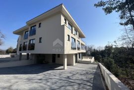 OPATIJA, LOVRAN - STAN SJ3 - 109,5m2 PENTHOUSE + BAZEN I TERASE/BALKONI 71m2 (248m2 BRUTTO - 170m2 NETO), Lovran, Appartamento