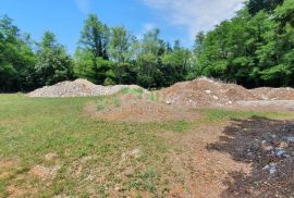 ISTRA, TINJAN - građevinsko zemljište, zadnje u građevinskoj zoni, Tinjan, Land