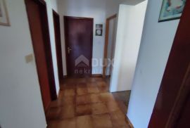 ISTRA, NOVAKI PAZINSKI - Apartmanska kuća na mirnoj lokaciji!, Cerovlje, Casa