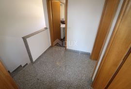 RAB, BARBAT - Dvoetažni apartman u blizini mora, Rab, Kвартира