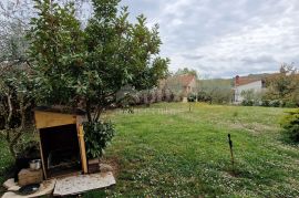 ISTRA, PIĆAN - Simpatična obiteljska kuća s prostranom okućnicom, Pićan, House