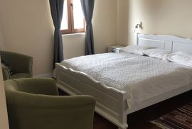 OPATIJA, MOŠĆENICE - Vila na osami, 240m2 s pogledom na more, Mošćenička Draga, Famiglia