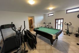 OPATIJA, POLJANE - Rustikalna vila od 300m2 s panoramskim pogledom na Kvarnerski zaljev, Opatija - Okolica, Famiglia