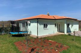 ISTRA, UMAG - Prizemnica s bazenom na mirnoj lokaciji, Umag, House