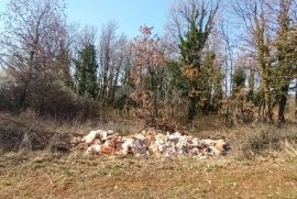 ISTRA, KRINGA - građevinsko zemljište u mirnom dijelu naselja, Tinjan, Terreno