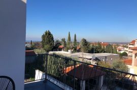 ISTRA, PULA, ŠTINJAN- Moderna vila s bazenom i pogledom na more, Pula, Kuća