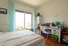 OPATIJA, VOLOSKO - vila 230m2 s bazenom i pogledom na more + uređena okućnica 1100m2, Opatija, Σπίτι