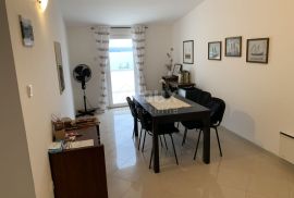 CRIKVENICA, DRAMALJ - stan u neposrednoj blizini mora, Crikvenica, Appartment