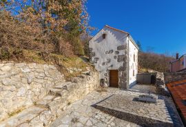 TRIBALJ, okolica Crikvenice -  Dvije kamene kuće s bazenom na mirnoj lokaciji okruženoj zelenilom, Vinodolska Općina, Σπίτι