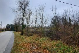 ISTRA, ŽMINJ - Građevinsko zemljište 1953 m2 u mirnom naselju nedaleko od centra, Žminj, Terrain